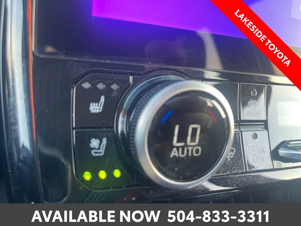 Certified 2025 Toyota Highlander Limited image 38