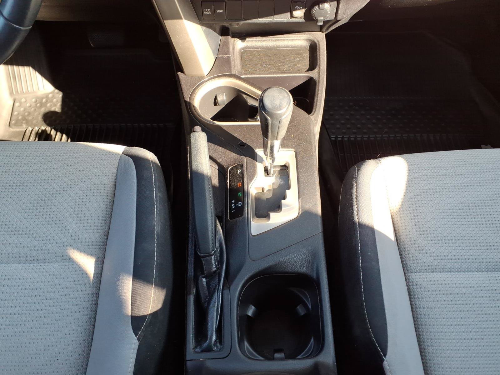 Used 2018 Toyota RAV4 XLE AWD/4WD image 27