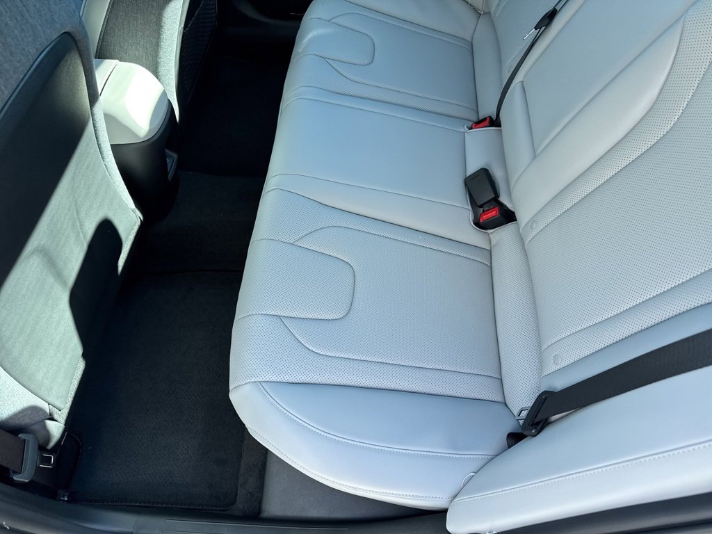 New 2026 Hyundai Elantra Limited image 14