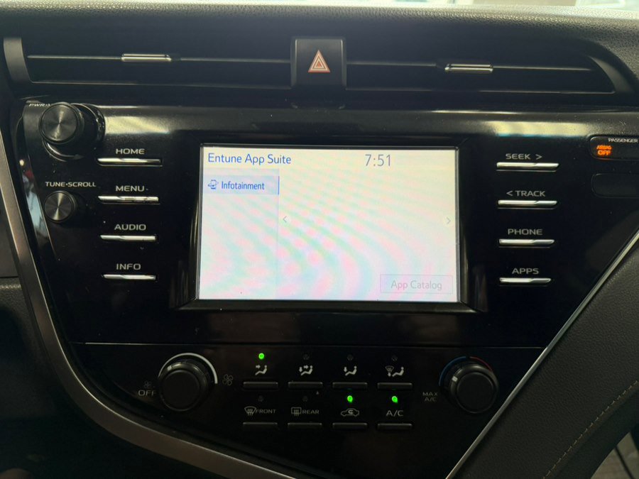 Used 2018 Toyota Camry LE FWD image 45