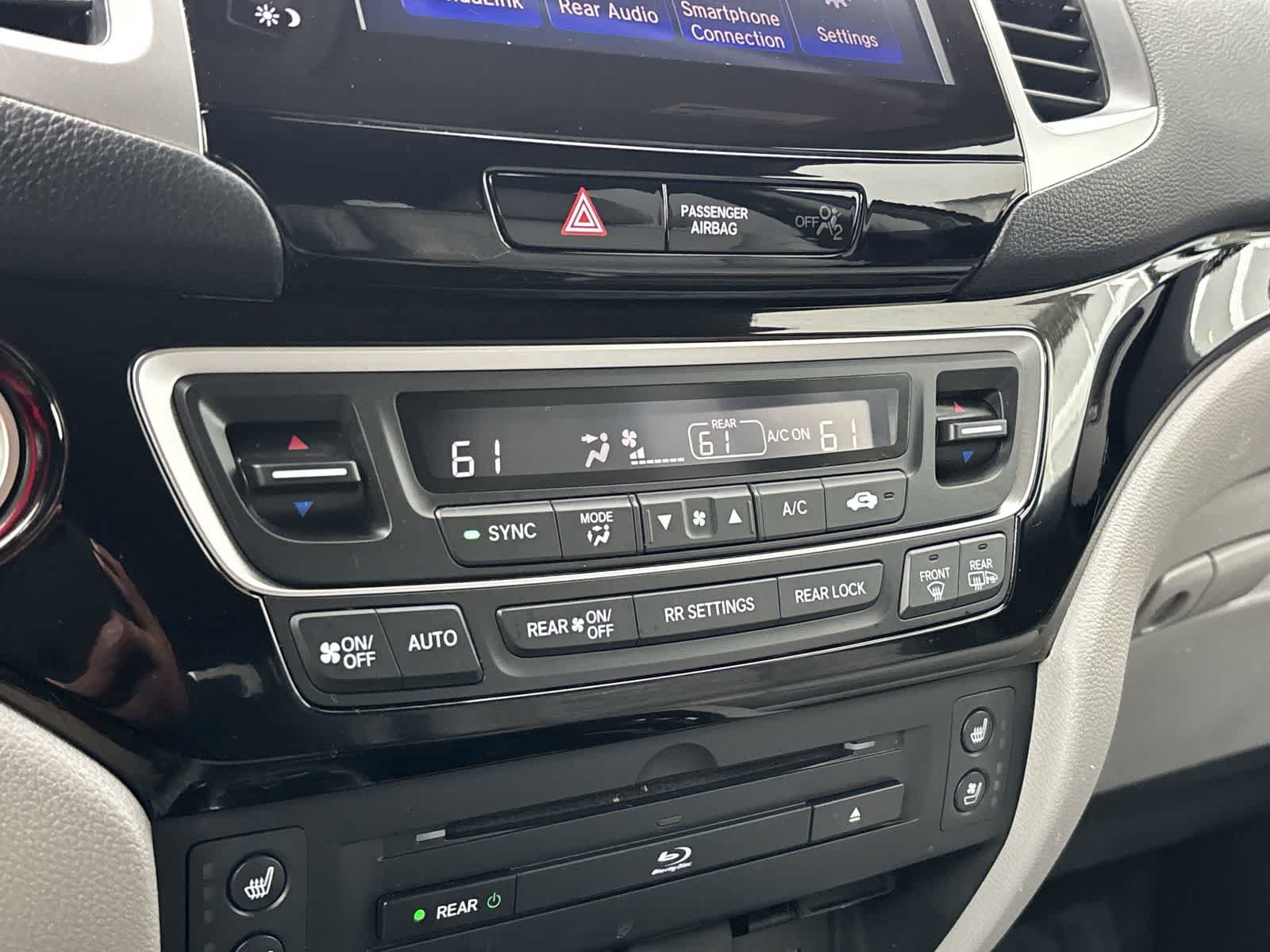 Used 2017 Honda Pilot Elite image 25