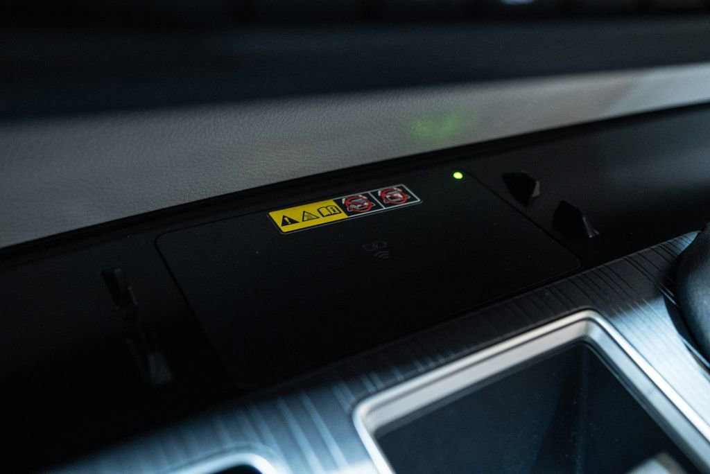 Used 2025 Toyota Sienna XLE AWD/4WD image 29