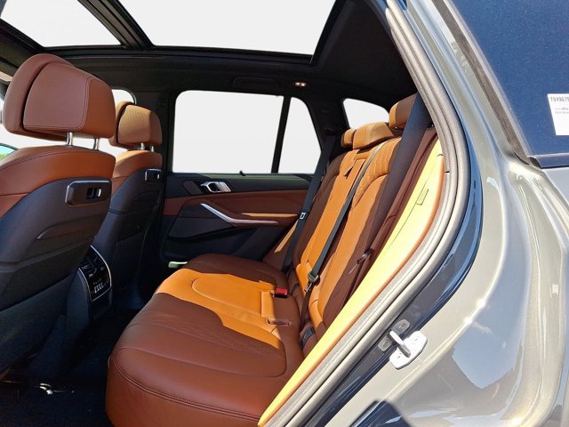 New 2026 BMW X5 M60i AWD/4WD image 9