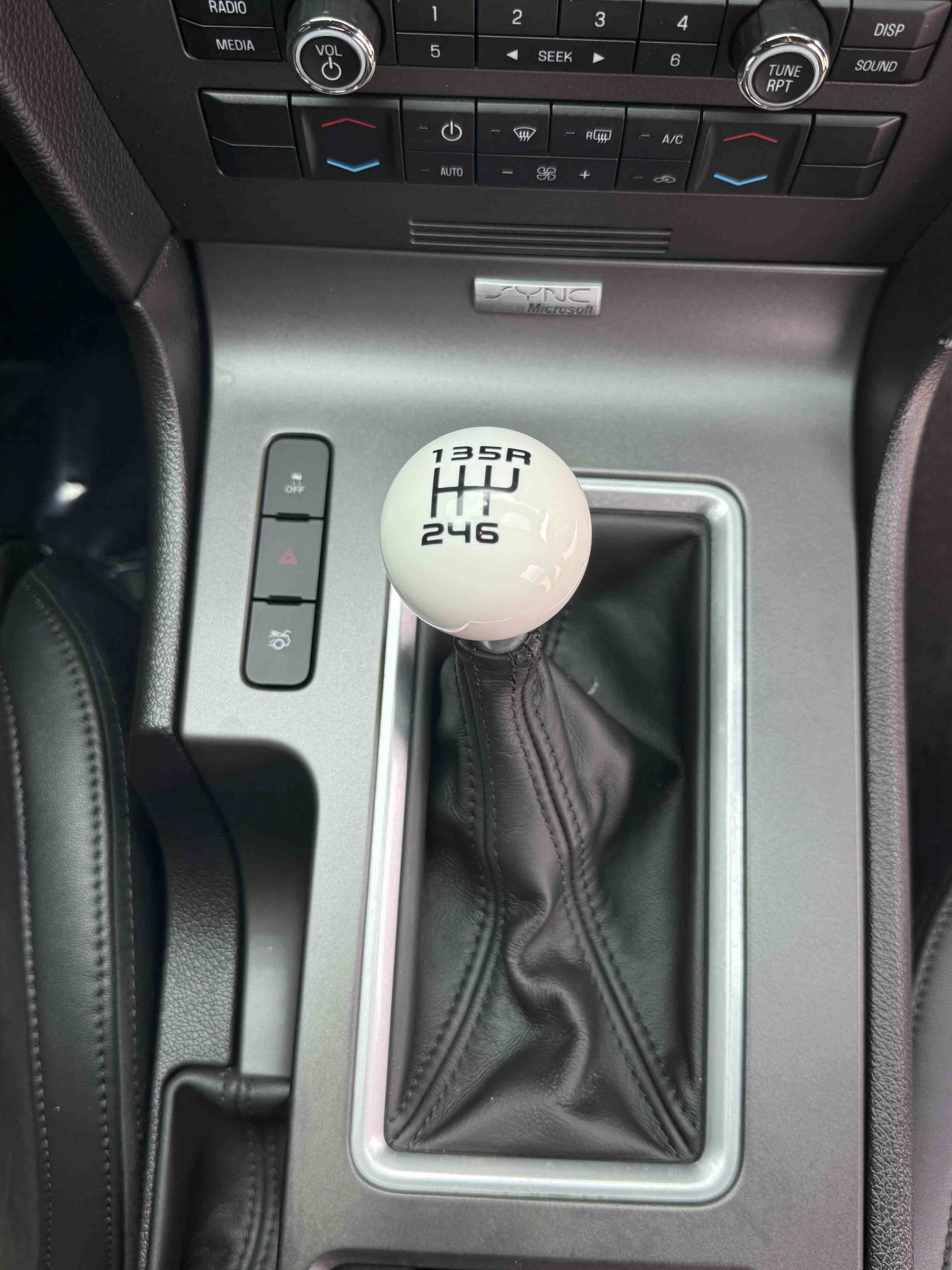 Used 2014 Ford Mustang Shelby GT500 w/ Equipment Group 821A RWD image 12