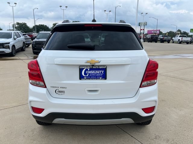 Certified 2022 Chevrolet Trax LT w/ LT Convenience Package AWD/4WD image 4