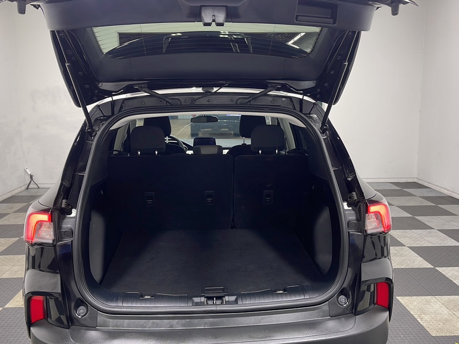 Used 2022 Ford Escape SE AWD/4WD image 18