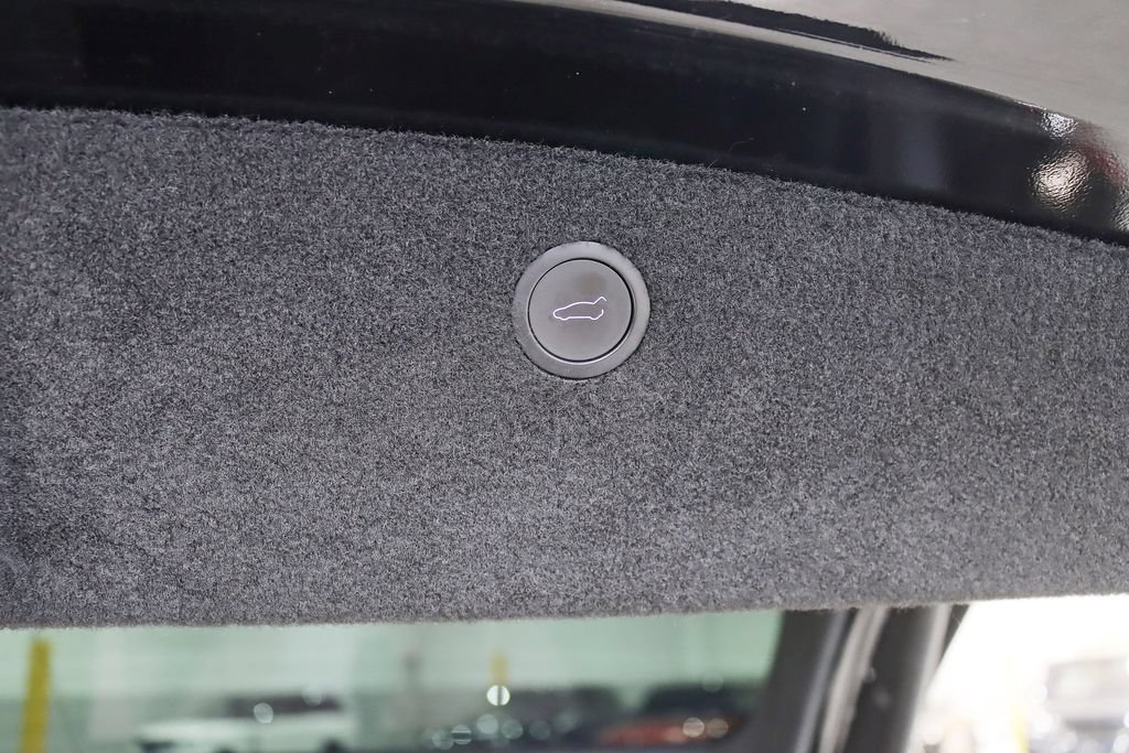 Used 2022 Tesla Model X Plaid AWD/4WD image 38