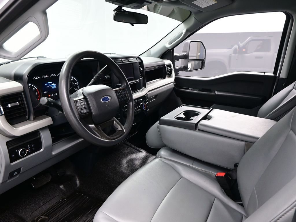 Used 2023 Ford F250 XL w/ XL Chrome Package image 8