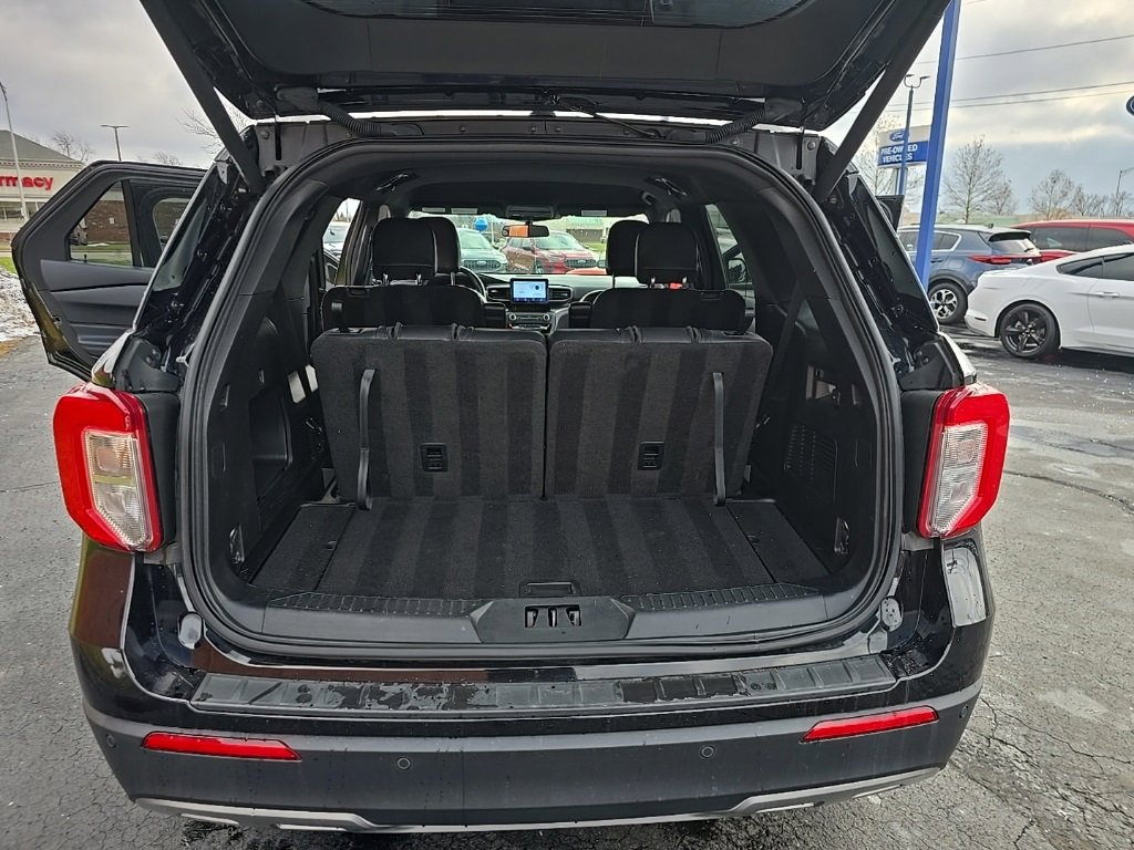 Used 2020 Ford Explorer XLT w/ Equipment Group 202A image 22
