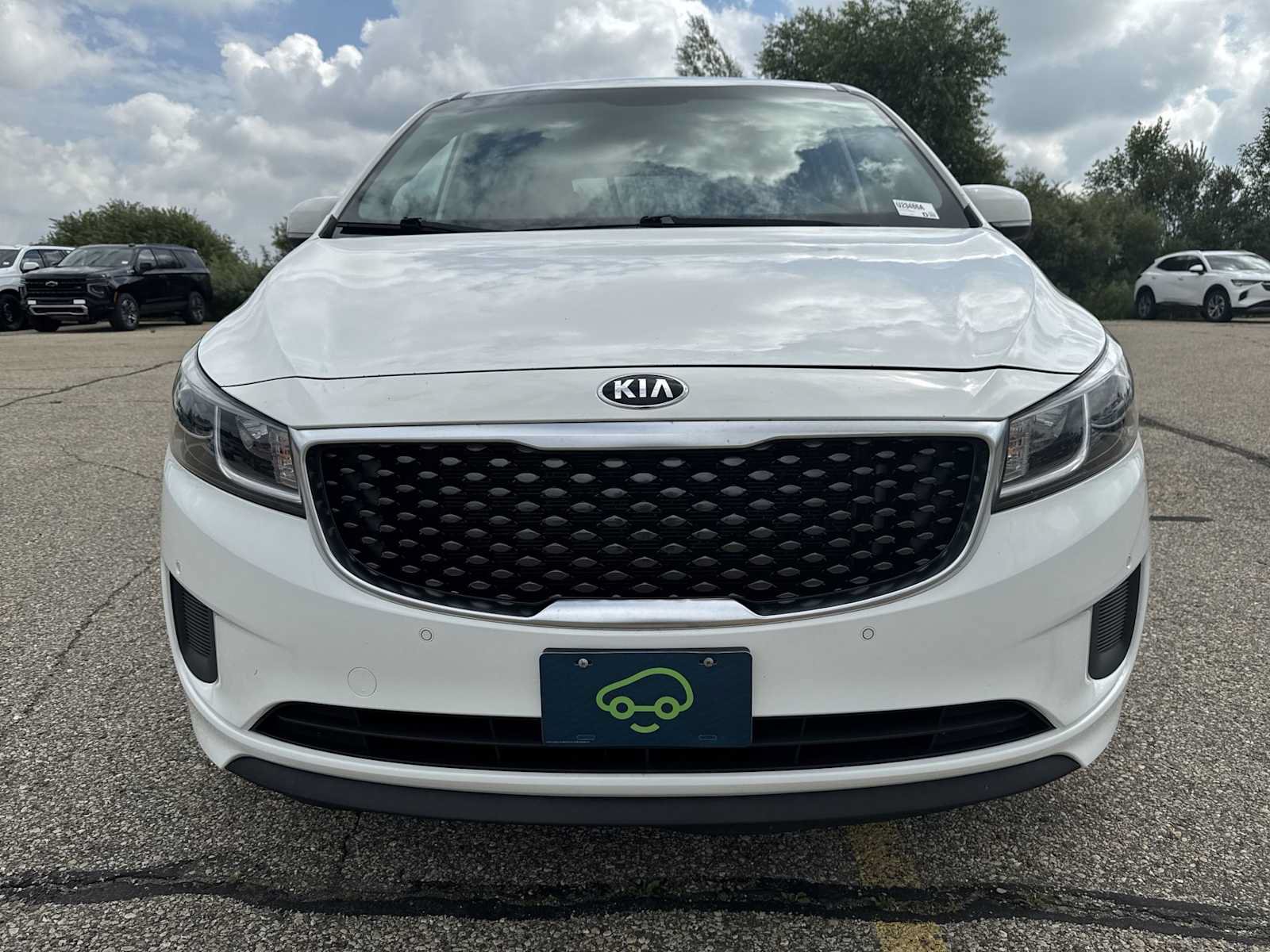 Used 2016 Kia Sedona LX w/ LX Essentials Premium Package FWD image 2