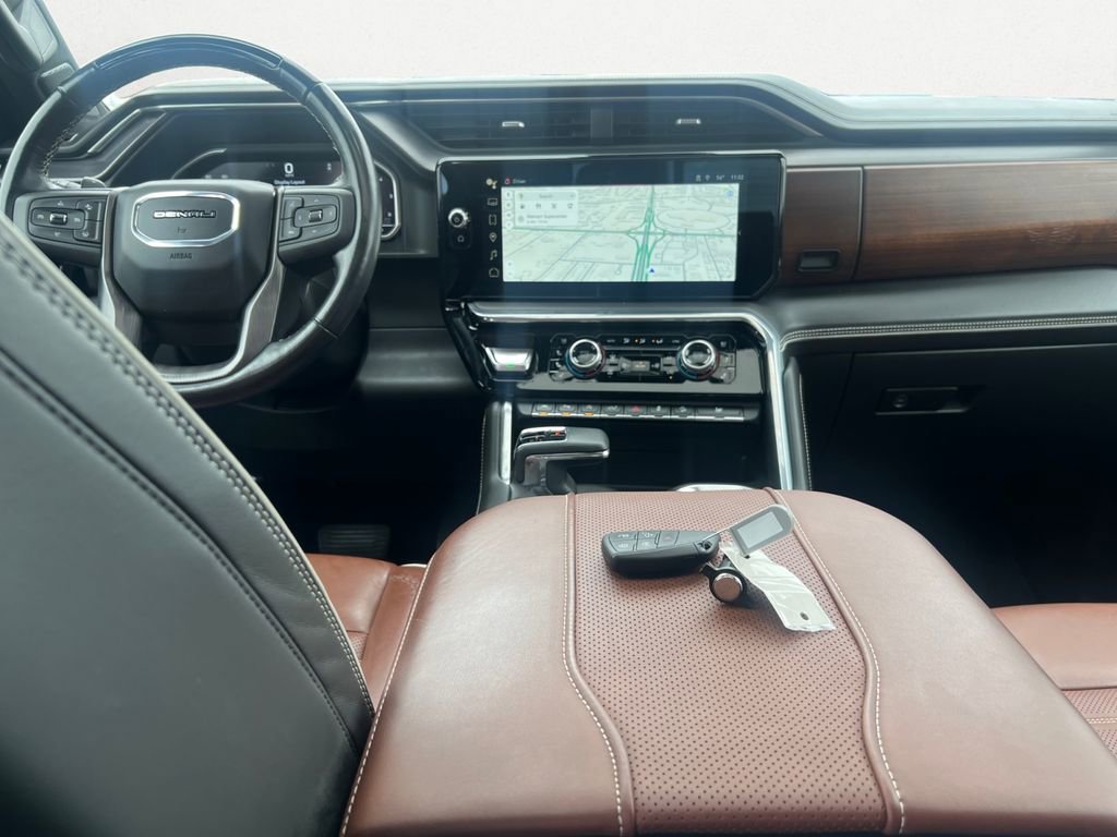 Used 2024 GMC Sierra 1500 Denali Ultimate image 9