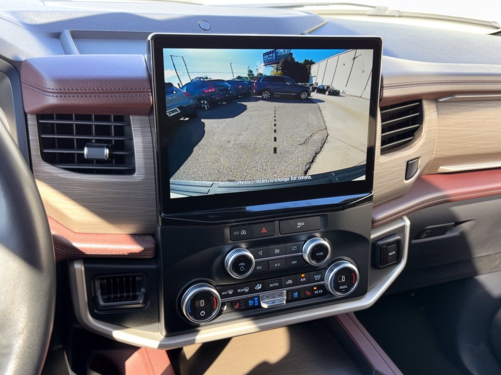 Used 2024 Ford Expedition Limited RWD image 22