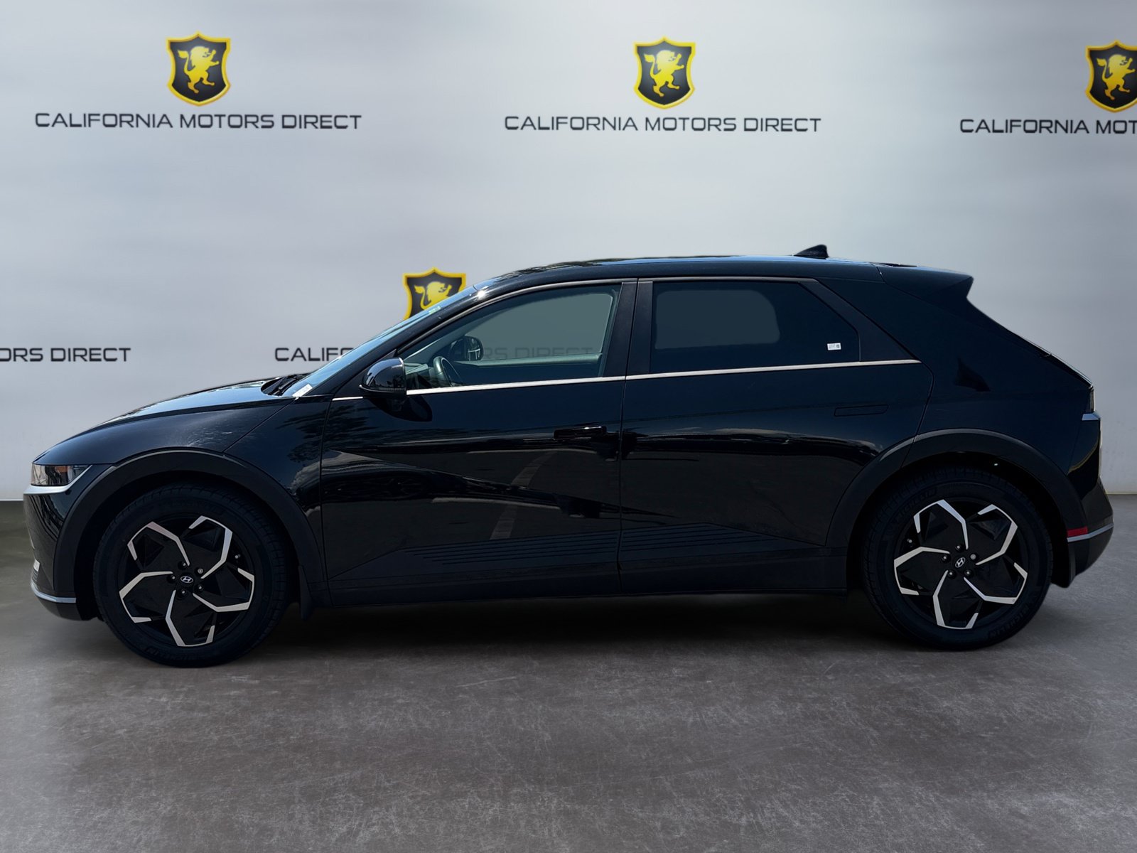 Used 2023 Hyundai Ioniq 5 SEL RWD image 2