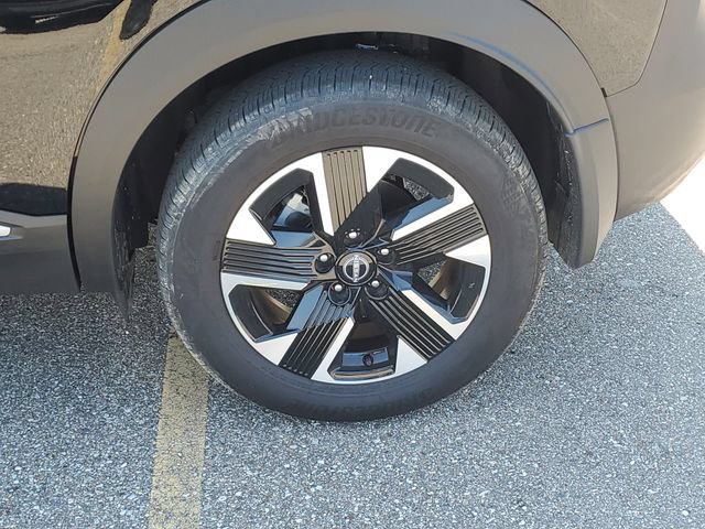 New 2026 Nissan Kicks SV w/ SV Premium Package AWD/4WD image 28