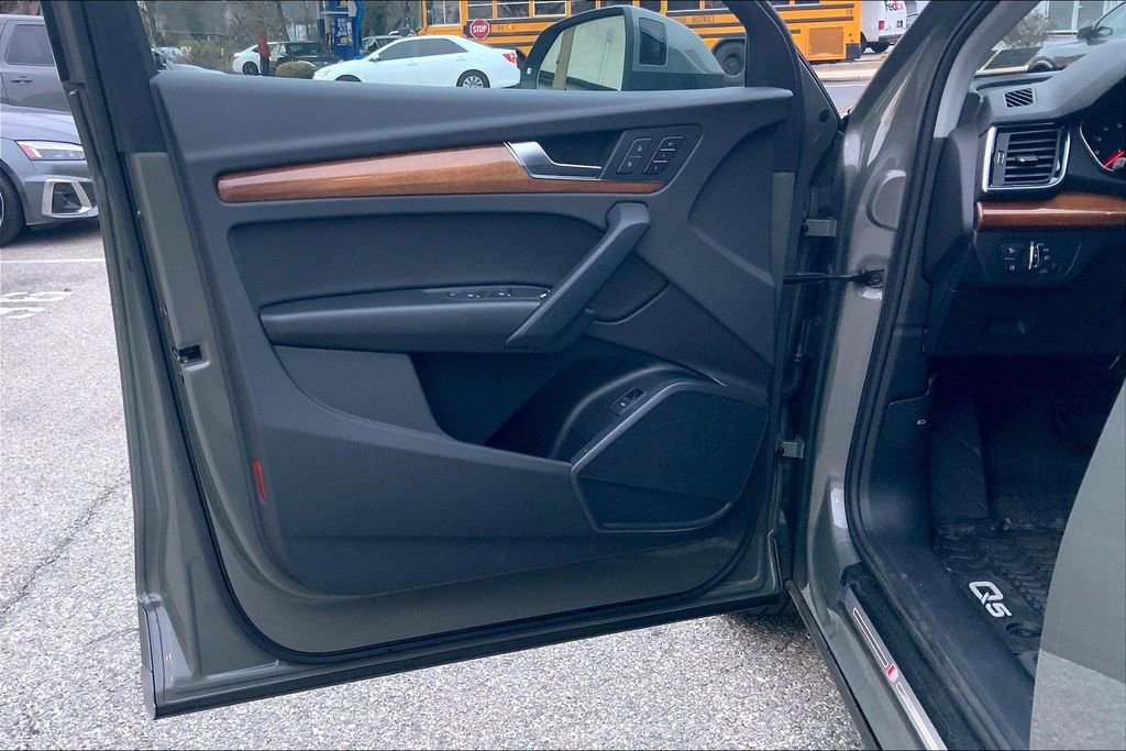 Certified 2023 Audi Q5 2.0T Premium w/ Convenience Package image 21