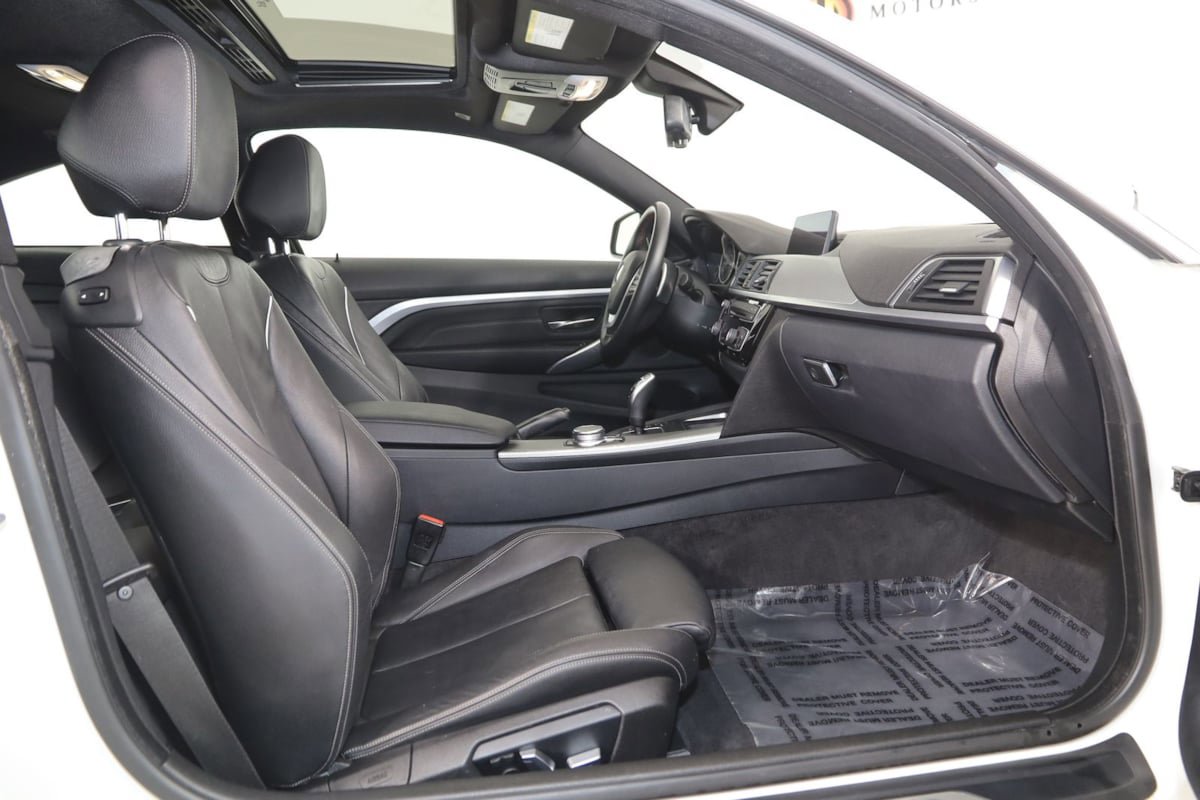 Used 2020 BMW 430i xDrive Coupe w/ Convenience Package image 13