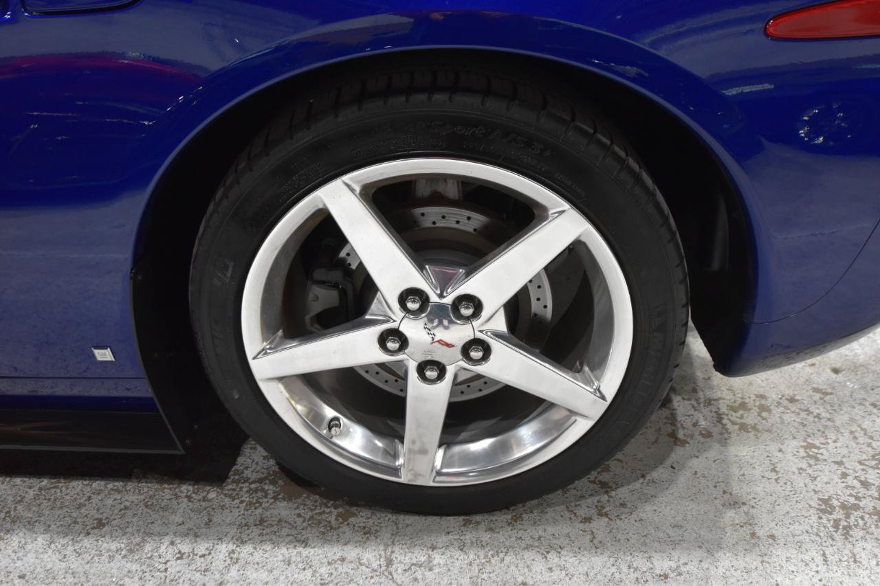 Used 2007 Chevrolet Corvette Coupe w/ Performance Package RWD image 51