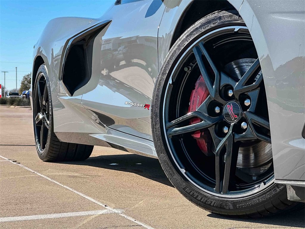 Used 2024 Chevrolet Corvette Stingray Preferred Cpe w/ Z51 Performance Package image 9