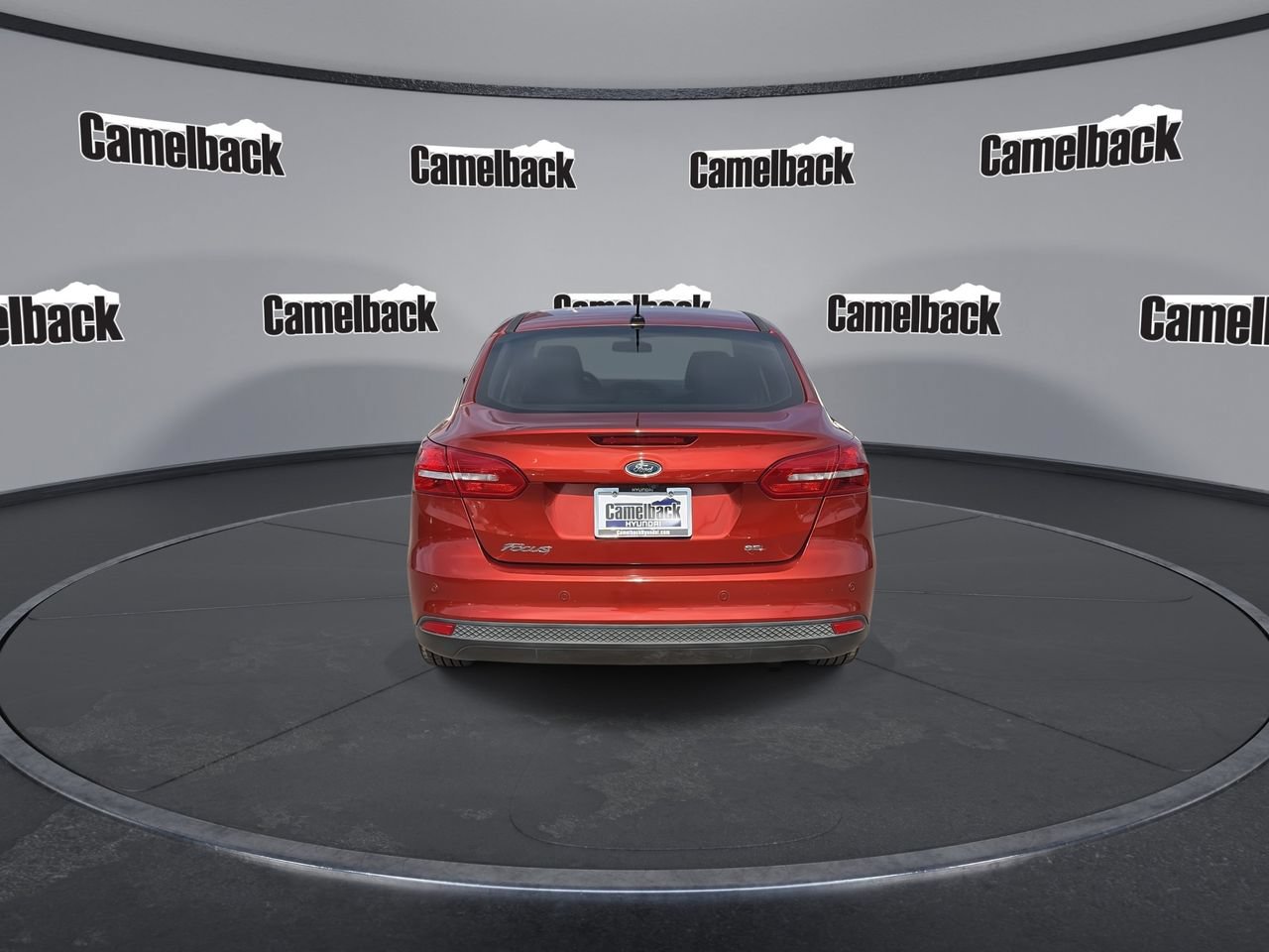 Used 2018 Ford Focus SEL FWD image 6