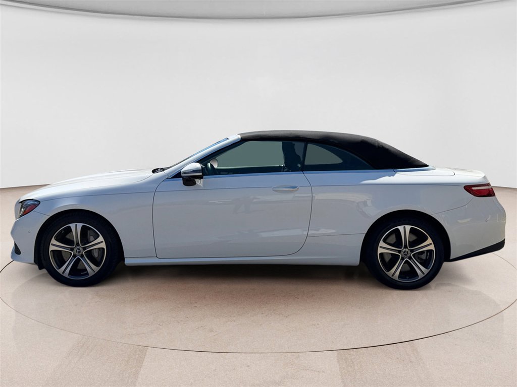 Used 2019 Mercedes-Benz E 450 4MATIC Cabriolet image 2