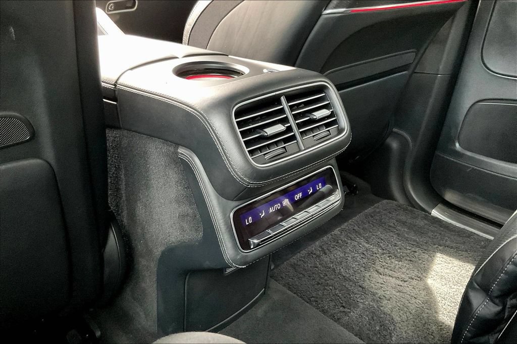 Used 2021 Mercedes-Benz Maybach GLS 600 4MATIC image 10