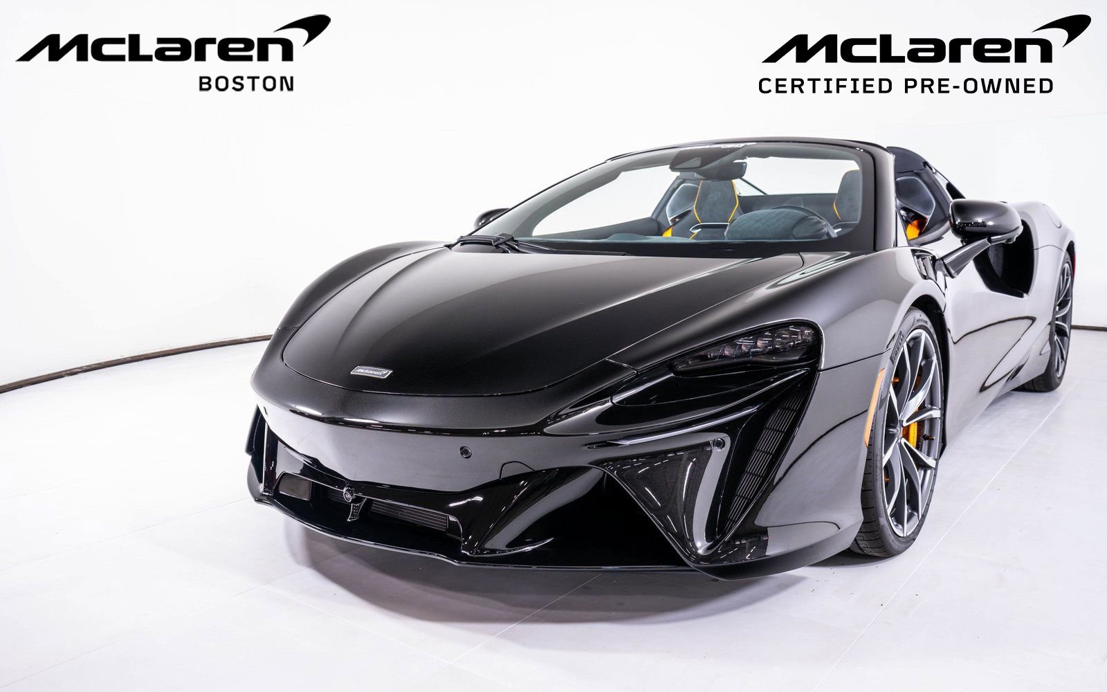 Used 2025 McLaren Artura Spider image 11