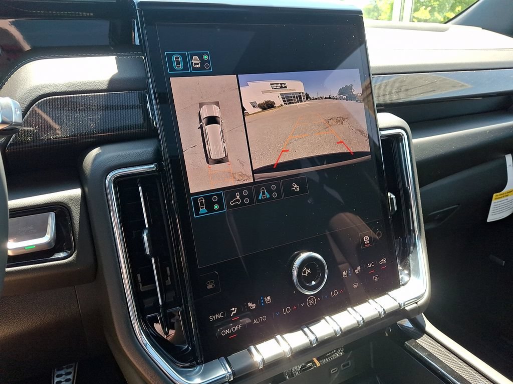 New 2026 GMC Yukon Elevation w/ Elevation Premium Package AWD/4WD image 14