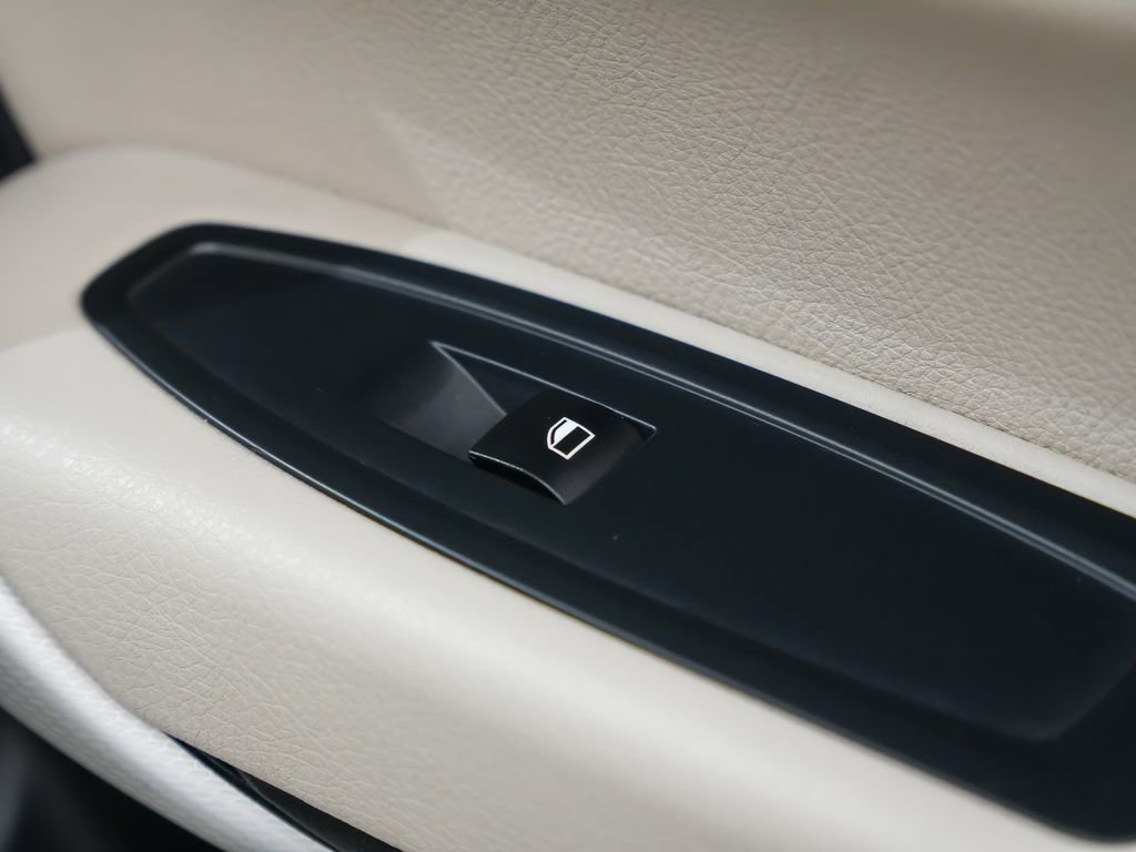 Used 2017 BMW M240i xDrive Coupe image 16