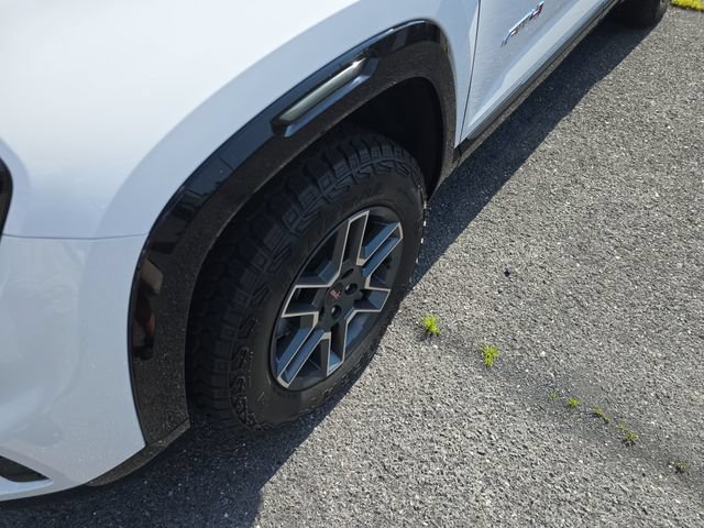 New 2027 GMC Terrain AT4 w/ Convenience Package III AWD/4WD image 9