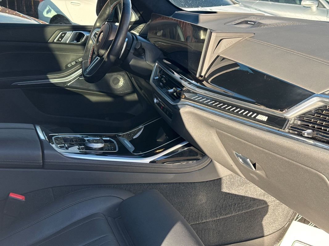 Used 2024 BMW X7 M60i w/ Executive Package image 16