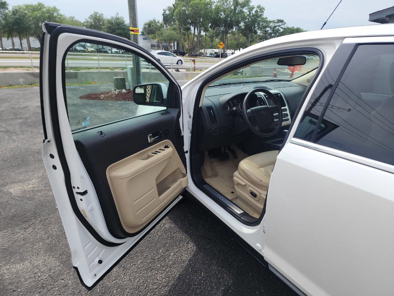 Used 2010 Ford Edge Limited image 13