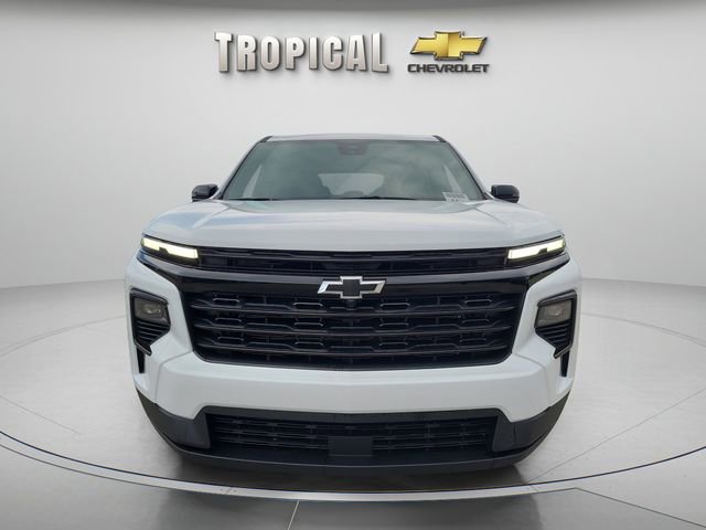 Used 2025 Chevrolet Traverse LT w/ Midnight/Sport Edition image 9
