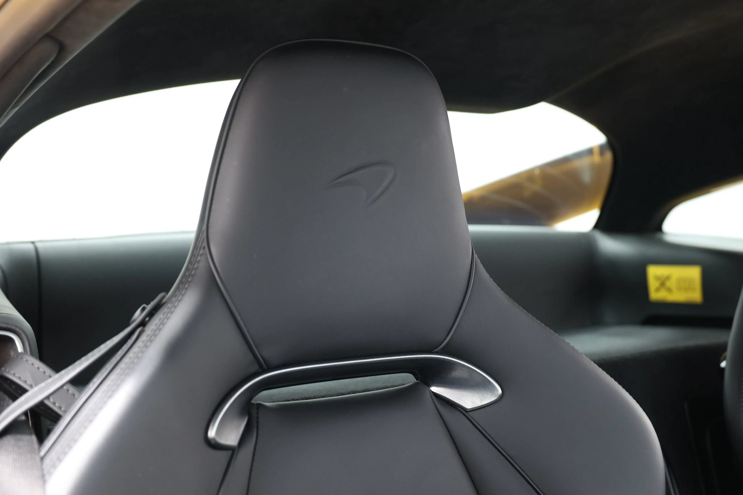 Used 2023 McLaren Artura RWD image 70