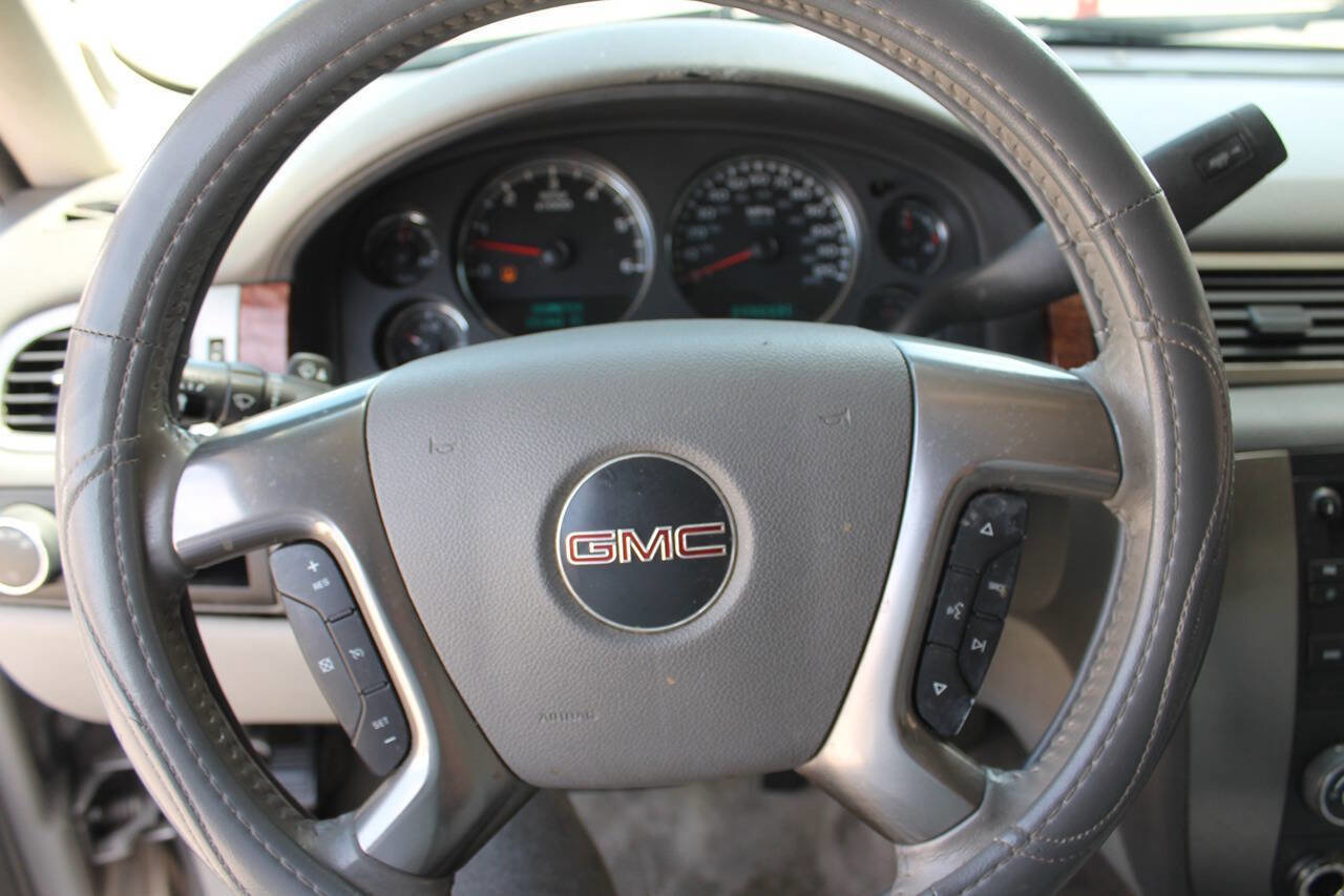 Used 2007 GMC Yukon SLE RWD image 32
