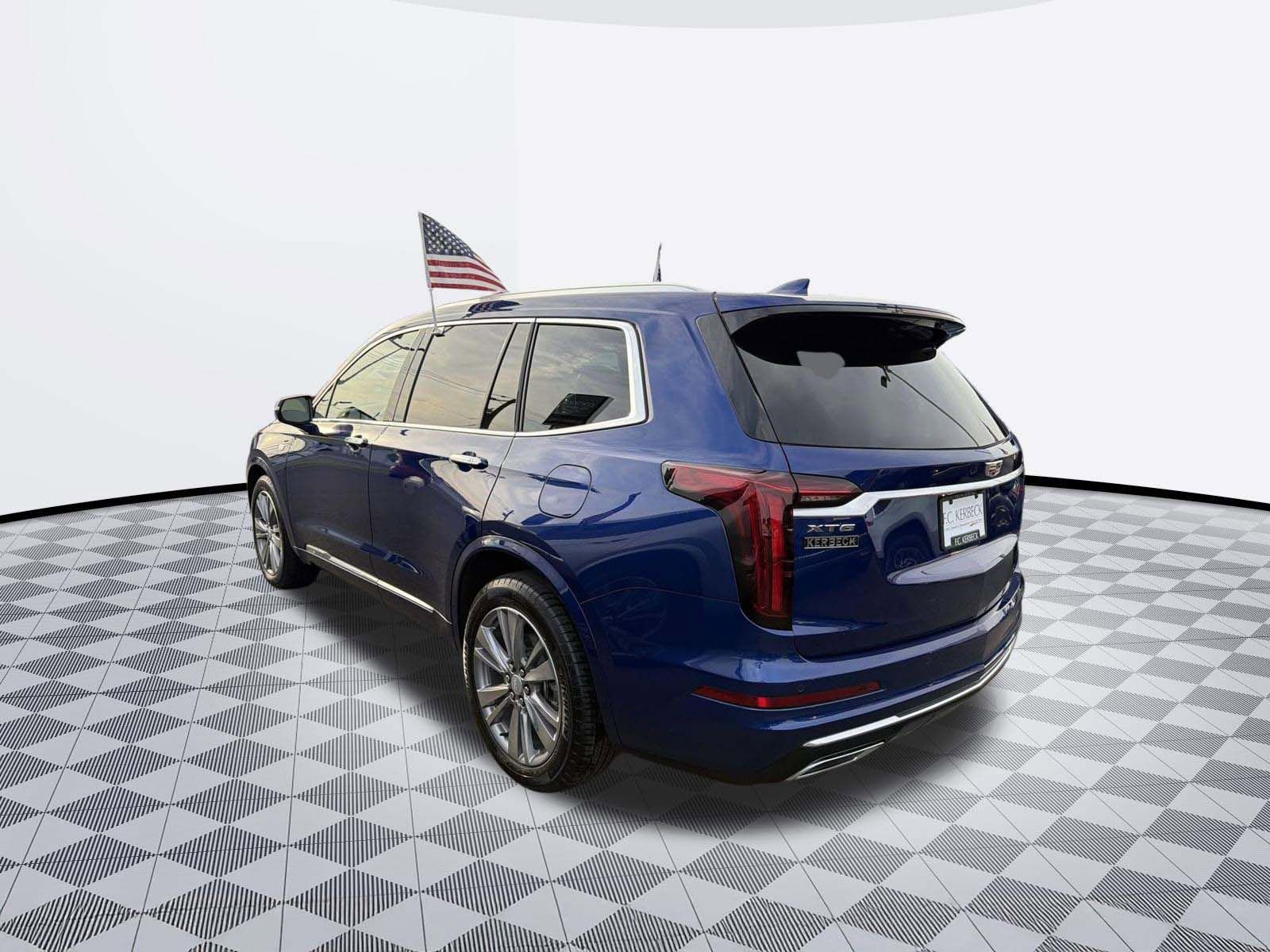 Certified 2025 Cadillac XT6 Premium Luxury image 8