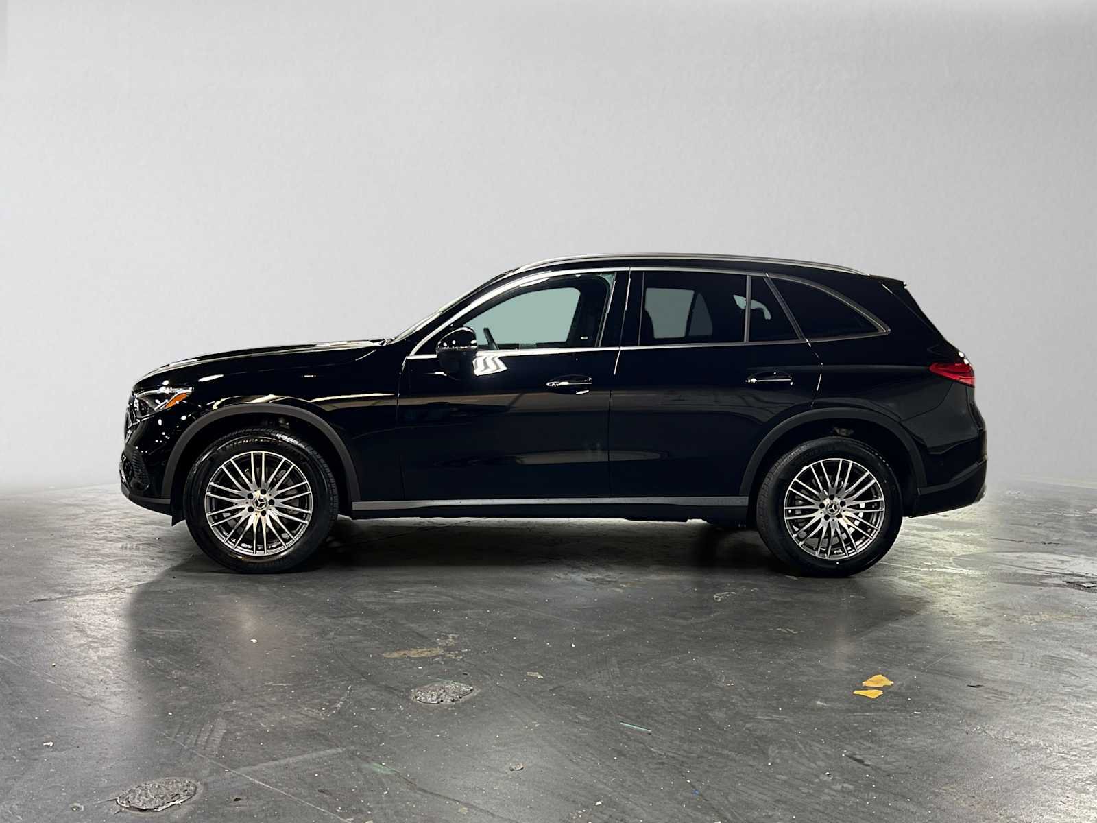 Used 2026 Mercedes-Benz GLC 300 4MATIC image 6