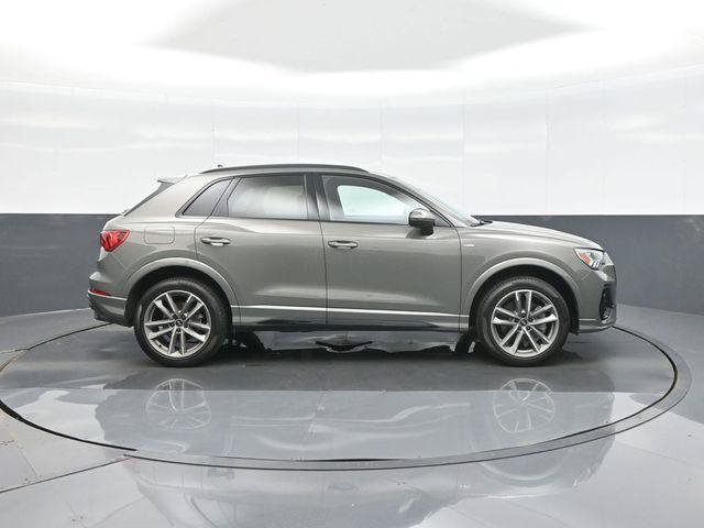 Used 2025 Audi Q3 2.0T Premium w/ Convenience Package AWD/4WD image 8