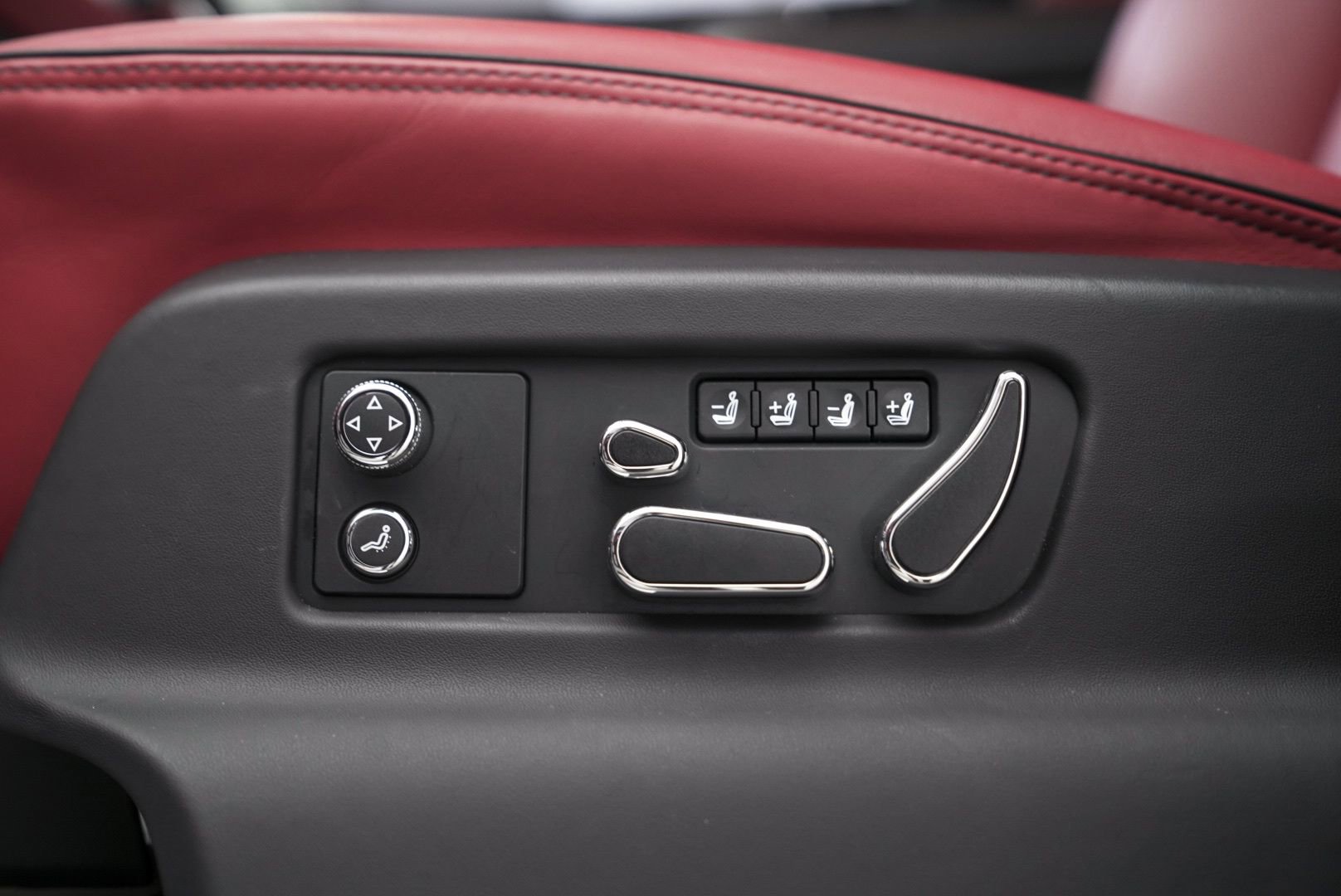 Used 2022 Bentley Bentayga image 8