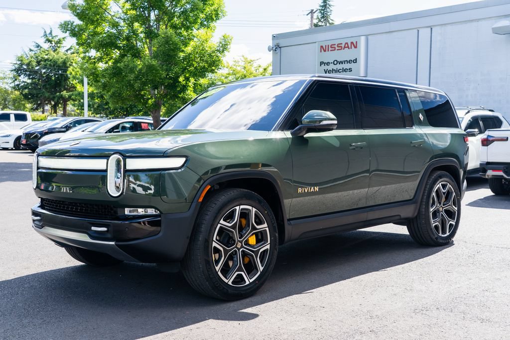 Used 2024 Rivian R1S Adventure AWD/4WD image 3