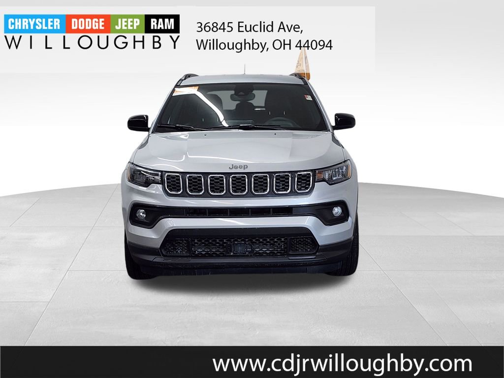 Certified 2025 Jeep Compass Latitude image 2