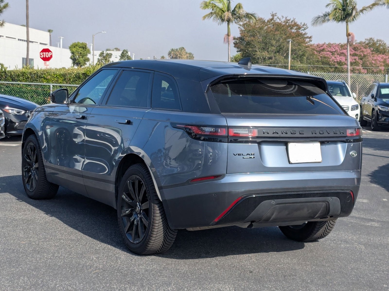 Used 2020 Land Rover Range Rover Velar S AWD/4WD image 7