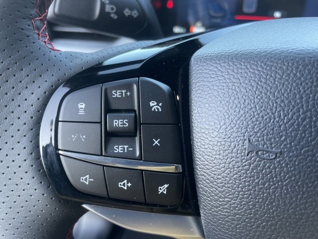 New 2026 Ford Explorer ST-Line w/ ST-Line Street Pack image 32