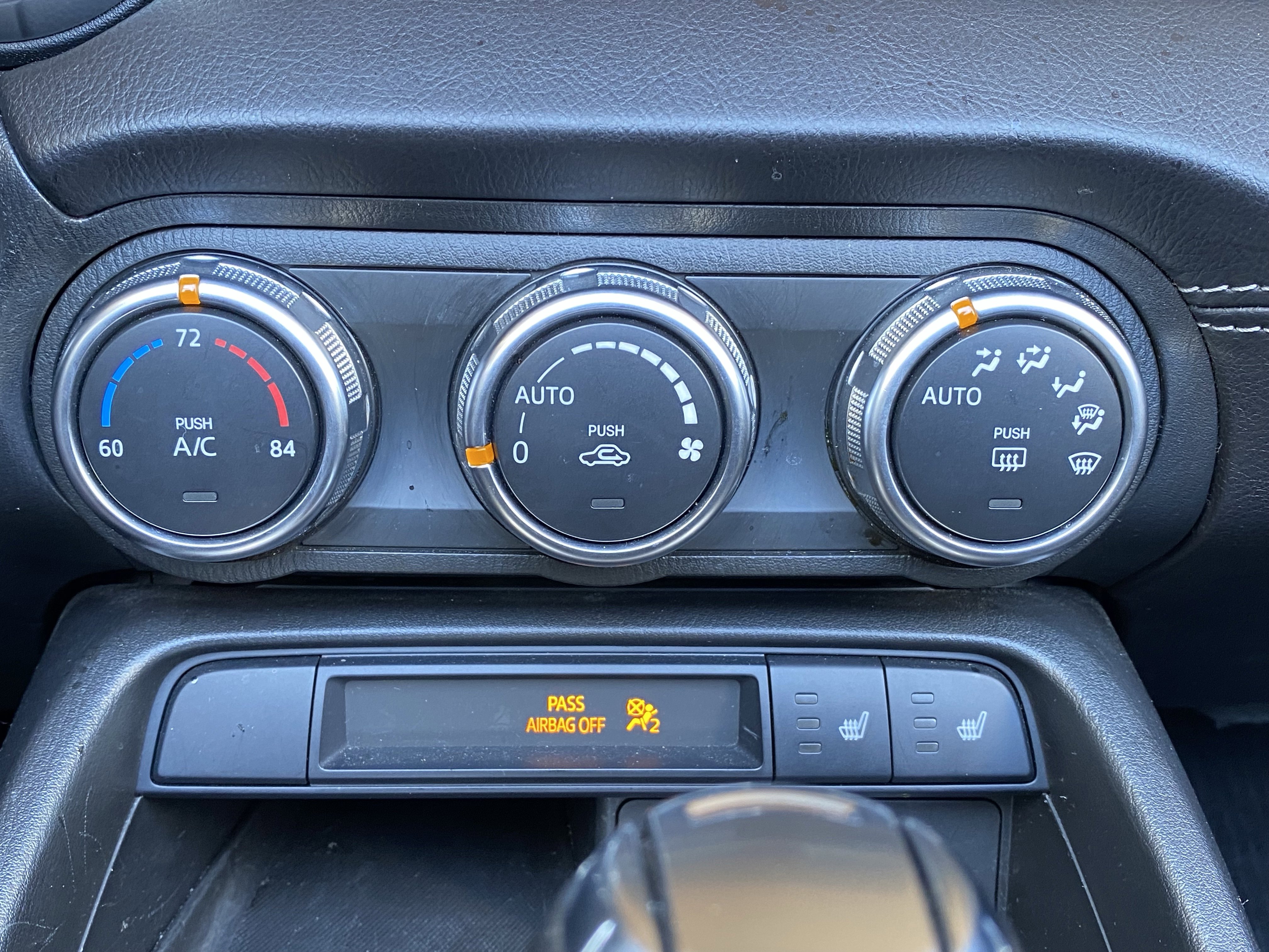 Used 2024 MAZDA MX-5 Miata Grand Touring w/ Weather Package image 25