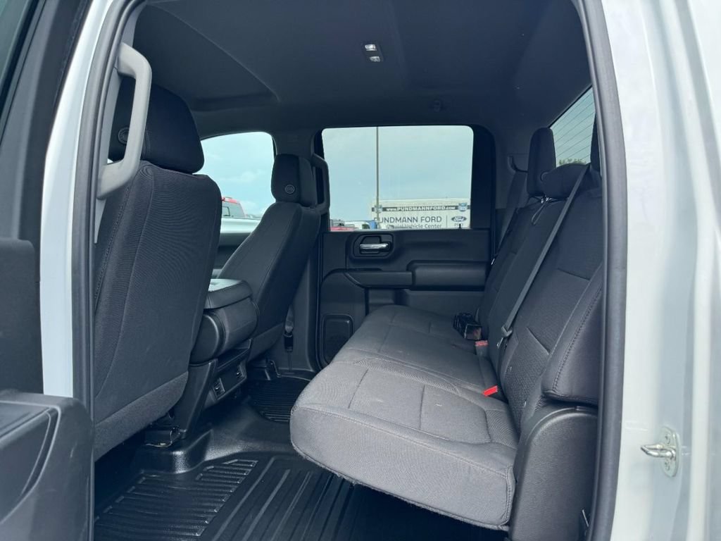 Used 2023 GMC Sierra 3500 Pro w/ Convenience Package AWD/4WD image 9