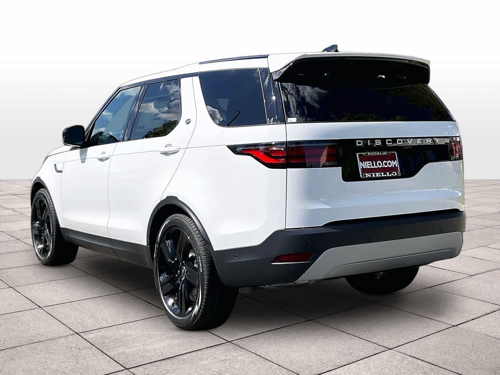 New 2026 Land Rover Discovery S AWD/4WD image 3