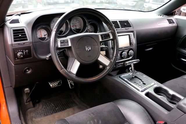 Used 2009 Dodge Challenger SRT8 w/ SRT Option Group II RWD image 9