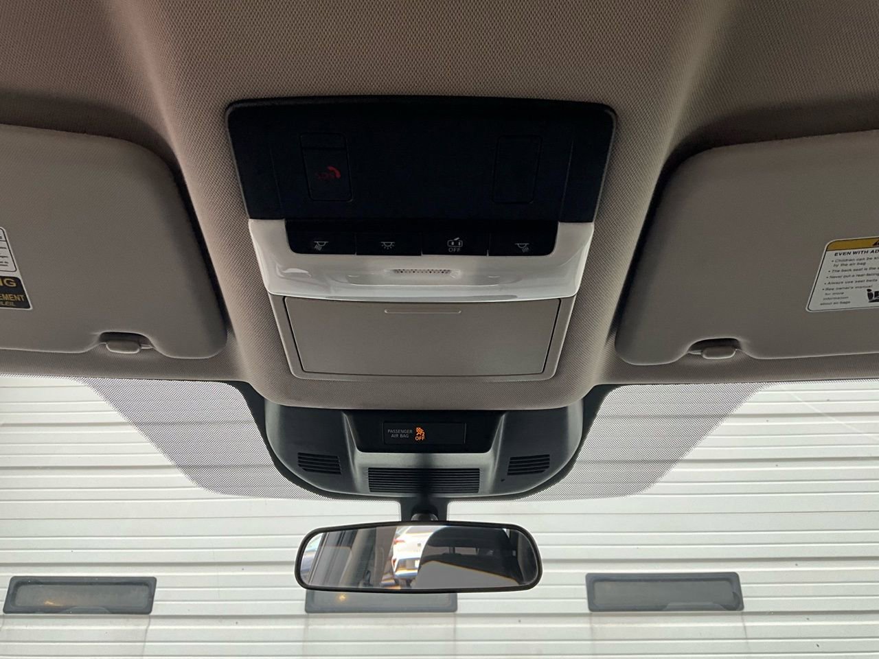 Used 2025 Nissan Rogue SV image 16