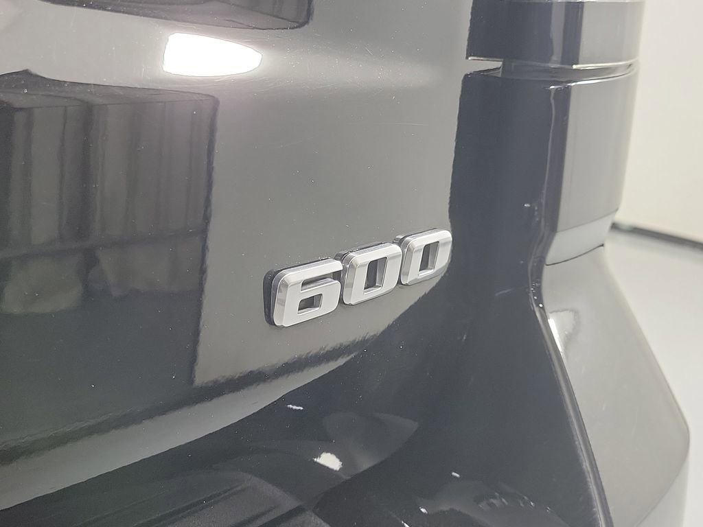 Certified 2025 Cadillac Escalade Premium Luxury image 5