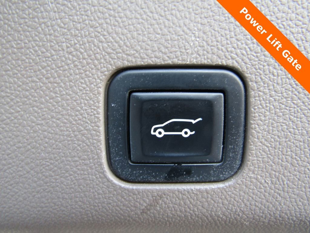 Used 2021 GMC Yukon Denali image 28