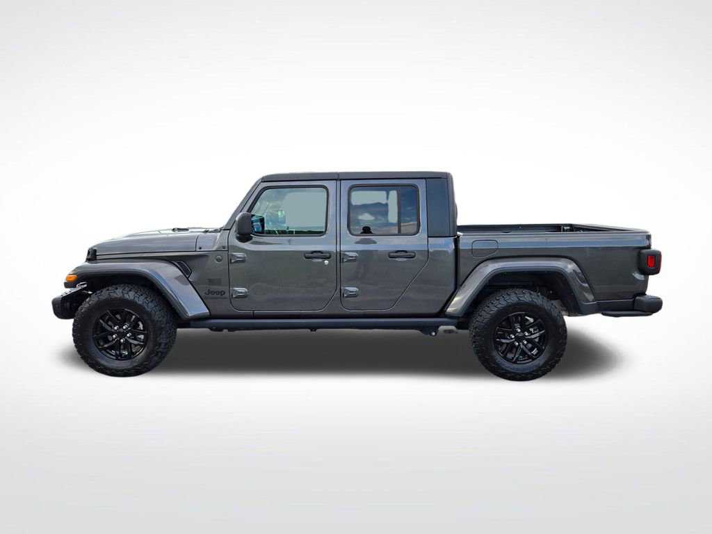 Used 2023 Jeep Gladiator Sport AWD/4WD image 9